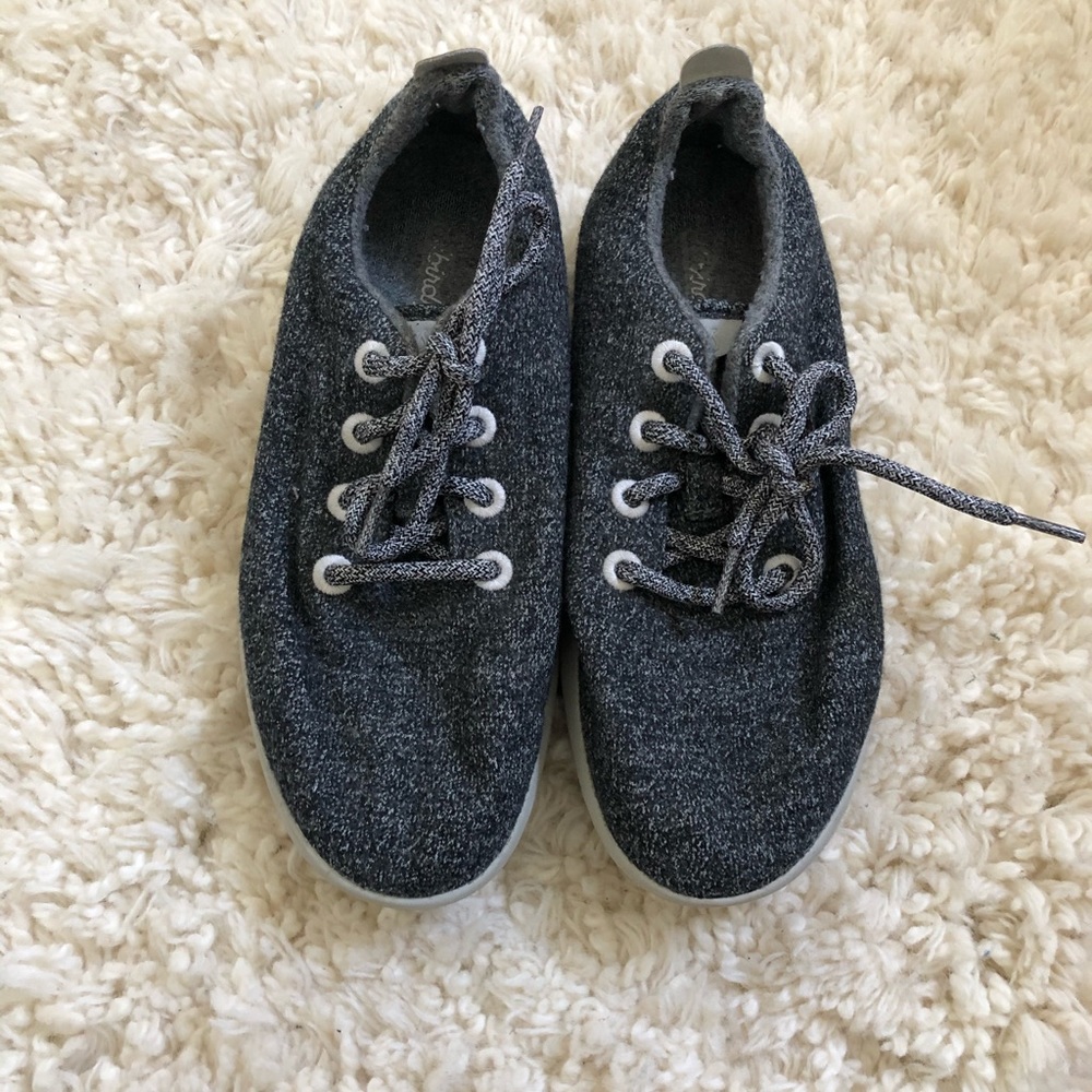 Women’s Grey Wool Runners (size 9)